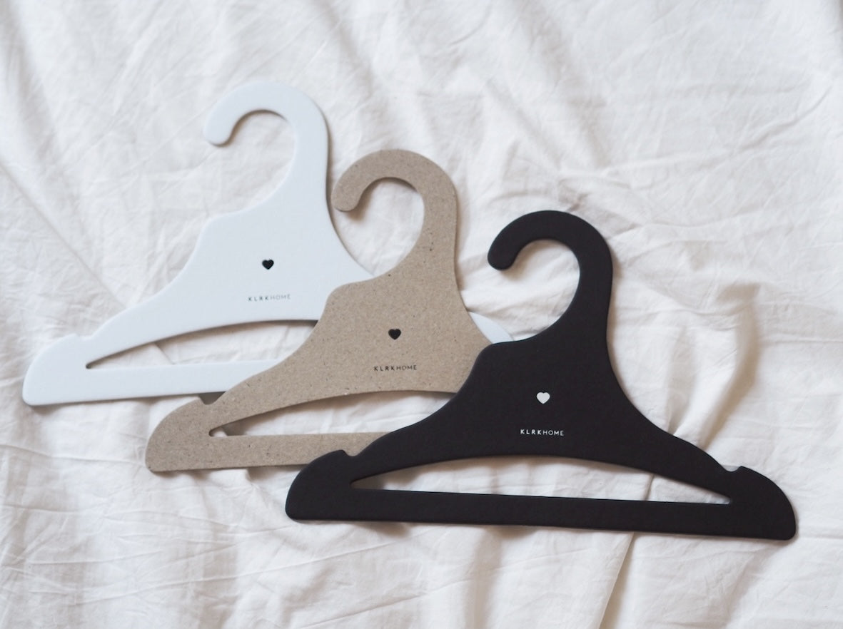 Children's hangers white HEARTS, 5 pcs