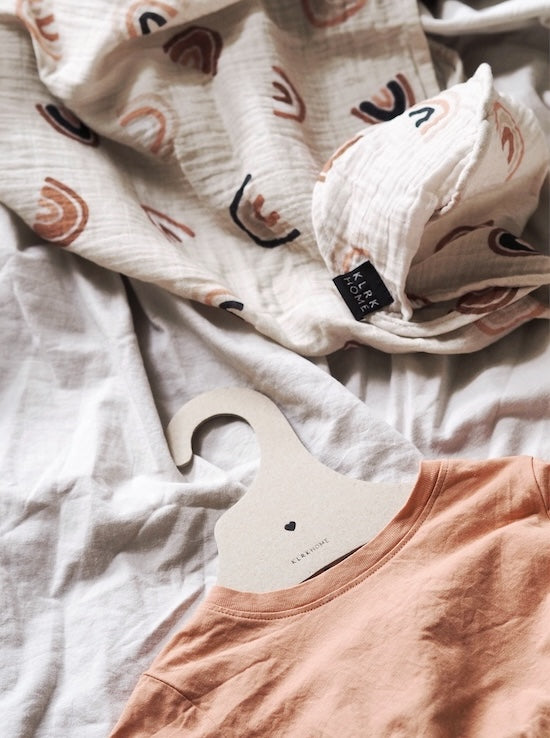 Children's hangers natural HEARTS, 5 pcs