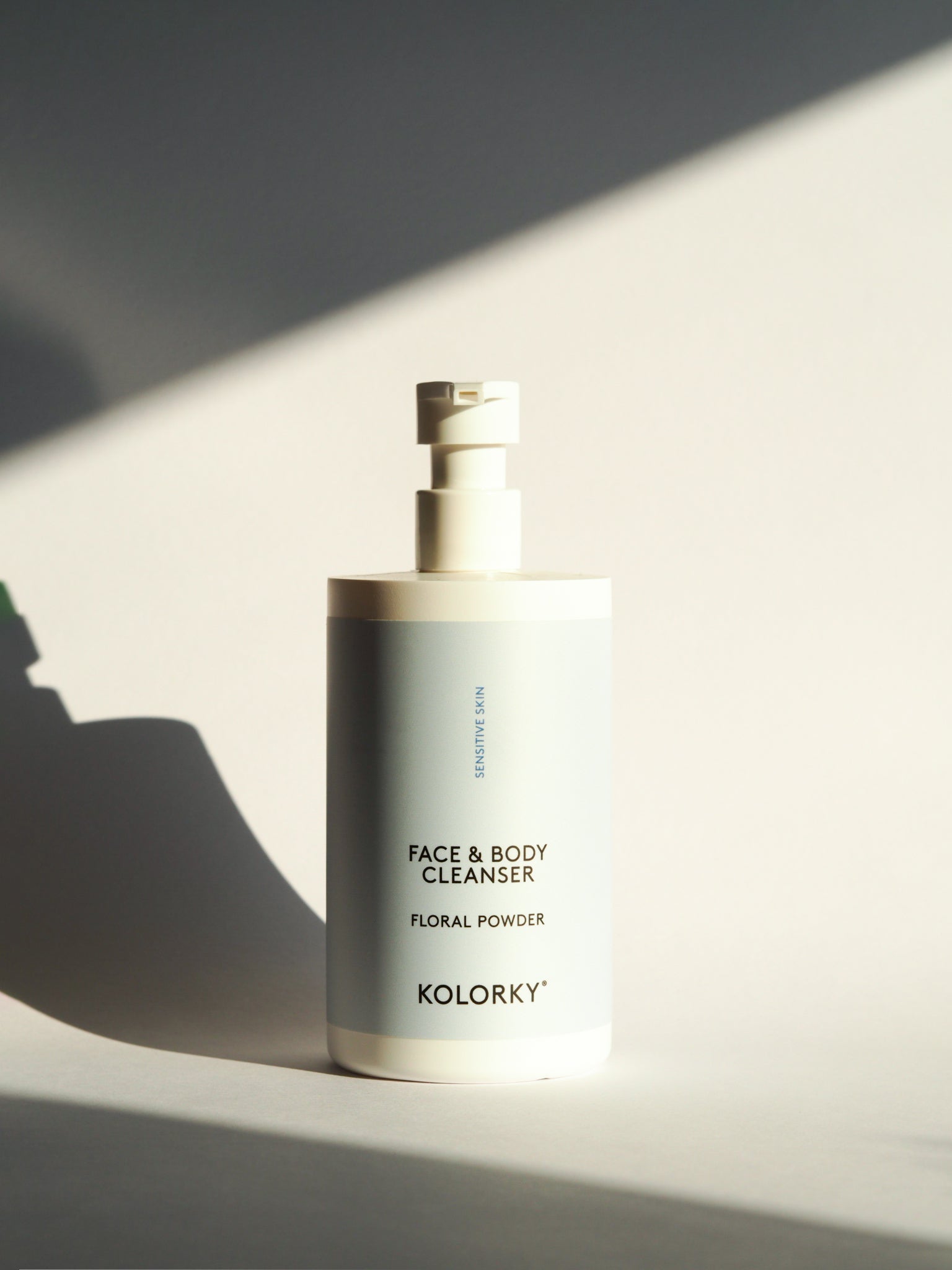 Sensitive skin face and body cleanser  - lahko prilagodite